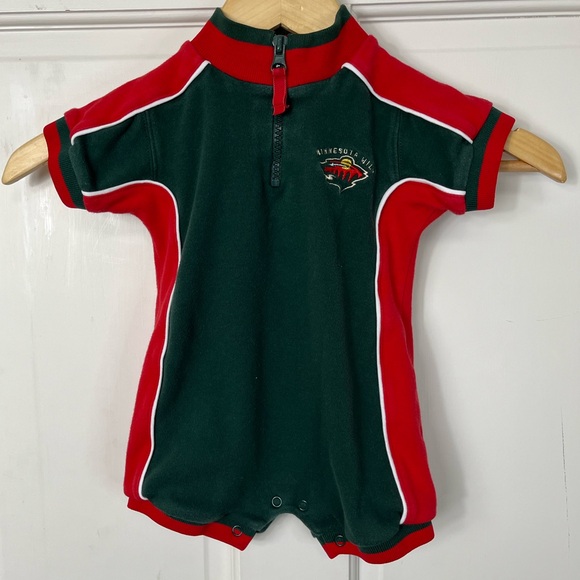 NHL Baby Outfit Size 3/6M Minnesota Wild - Picture 4 of 7